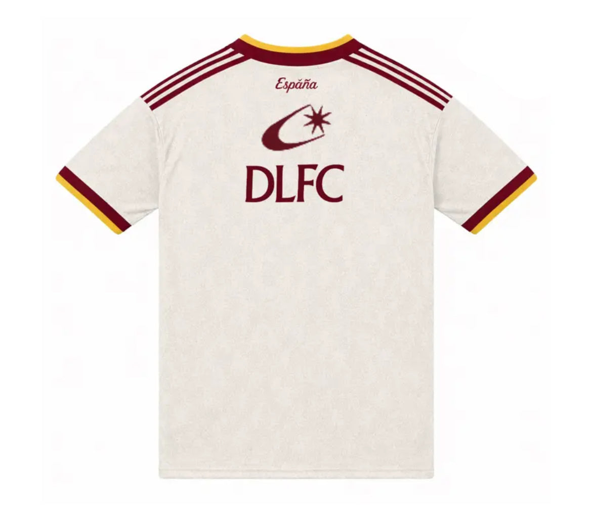 Camiseta España x Dellafuente