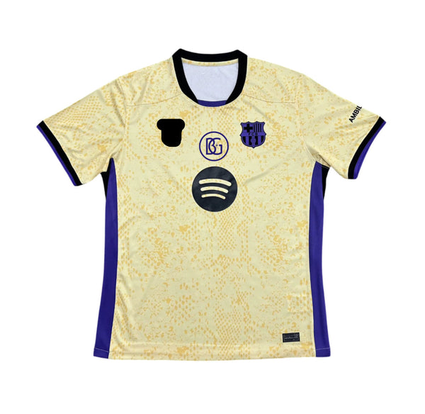 Camiseta FC Barcelona x Bad Gyal – Beige